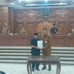 Penyerahan dokumen rancang peraturan daerah tentang pajak daerah dan retribusi daerah oleh Ketua DPRD Kab Klaten H. Edy Sasongko dan Bupati Kab Klaten Hamenang Wajar Ismoyo, S.I.Kom
