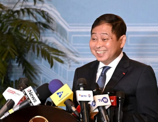 
 Jonan saat diwawancarai awak media