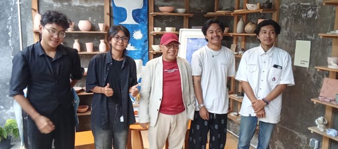 
 Dari kiri, Adib Muktafi, Alya Rahmani, Muchlis Arif, Rizky Octa Putra Levy dan Ilham Maulana Putra